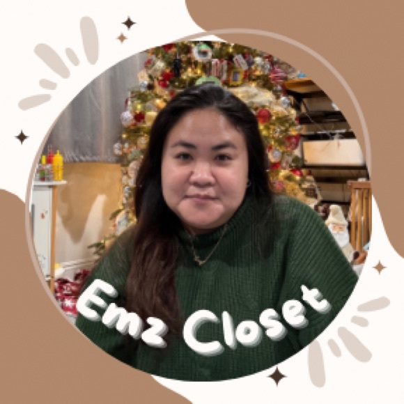 Meet your seller and buyer 💋 - Picture 4 of 5